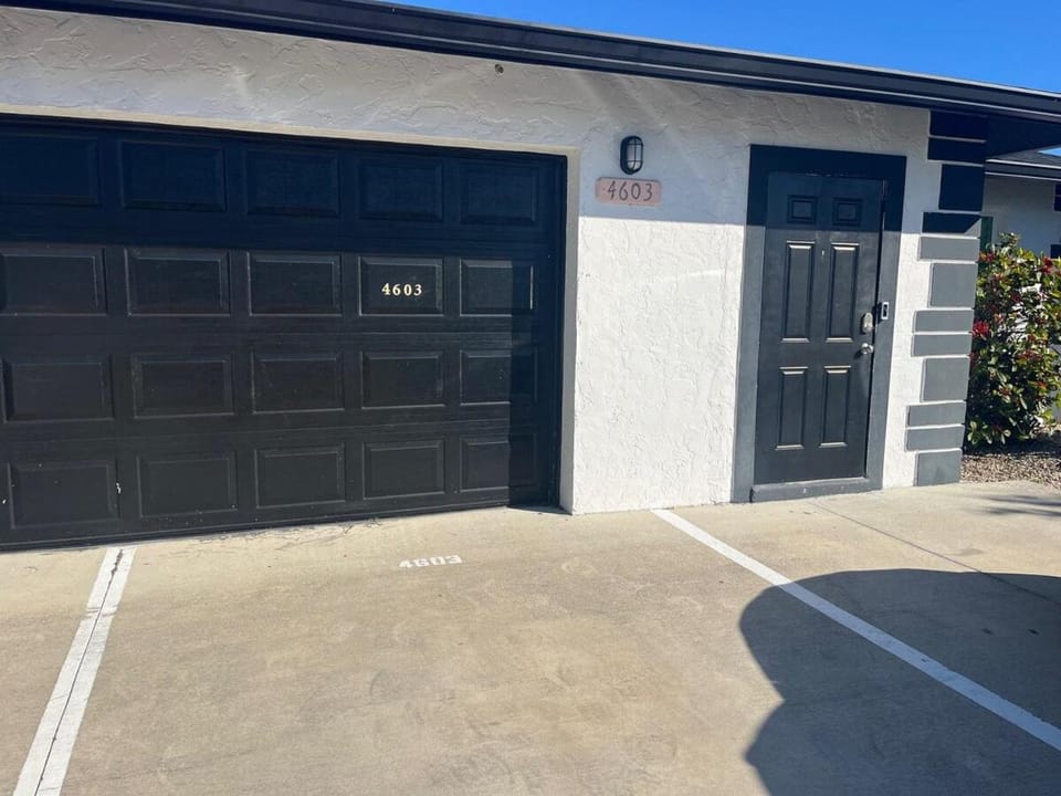 Humble retreat Apartment in Cape Coral