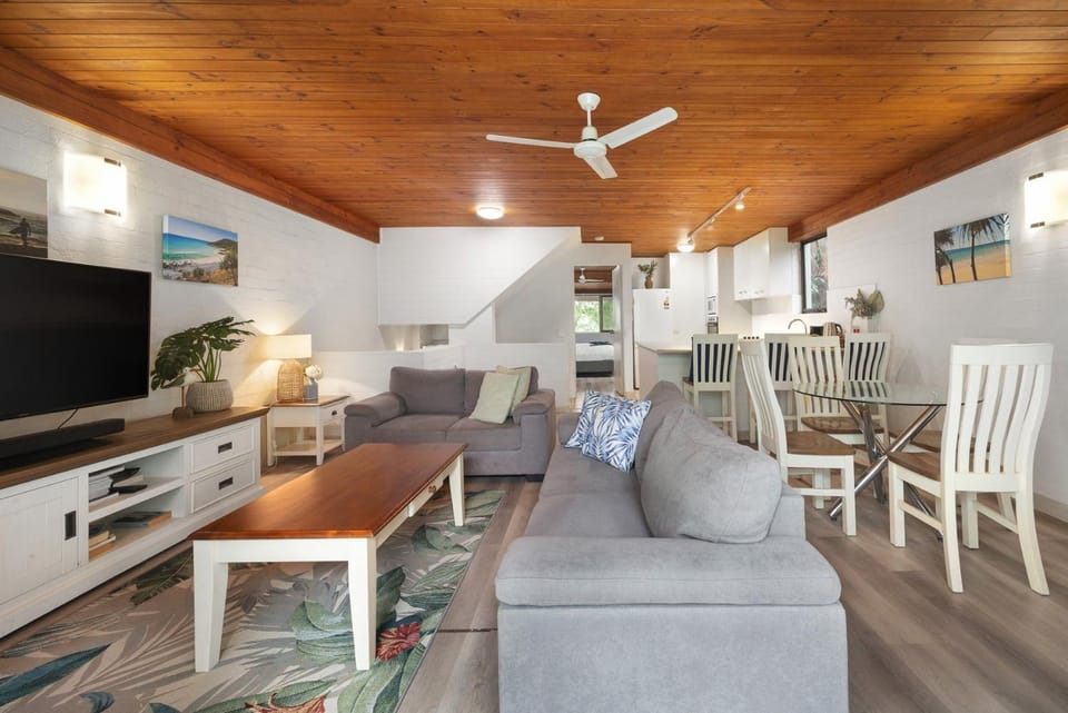 Tea Trees 6 Peaceful Coastal Getaway Apartment in Noosa Heads