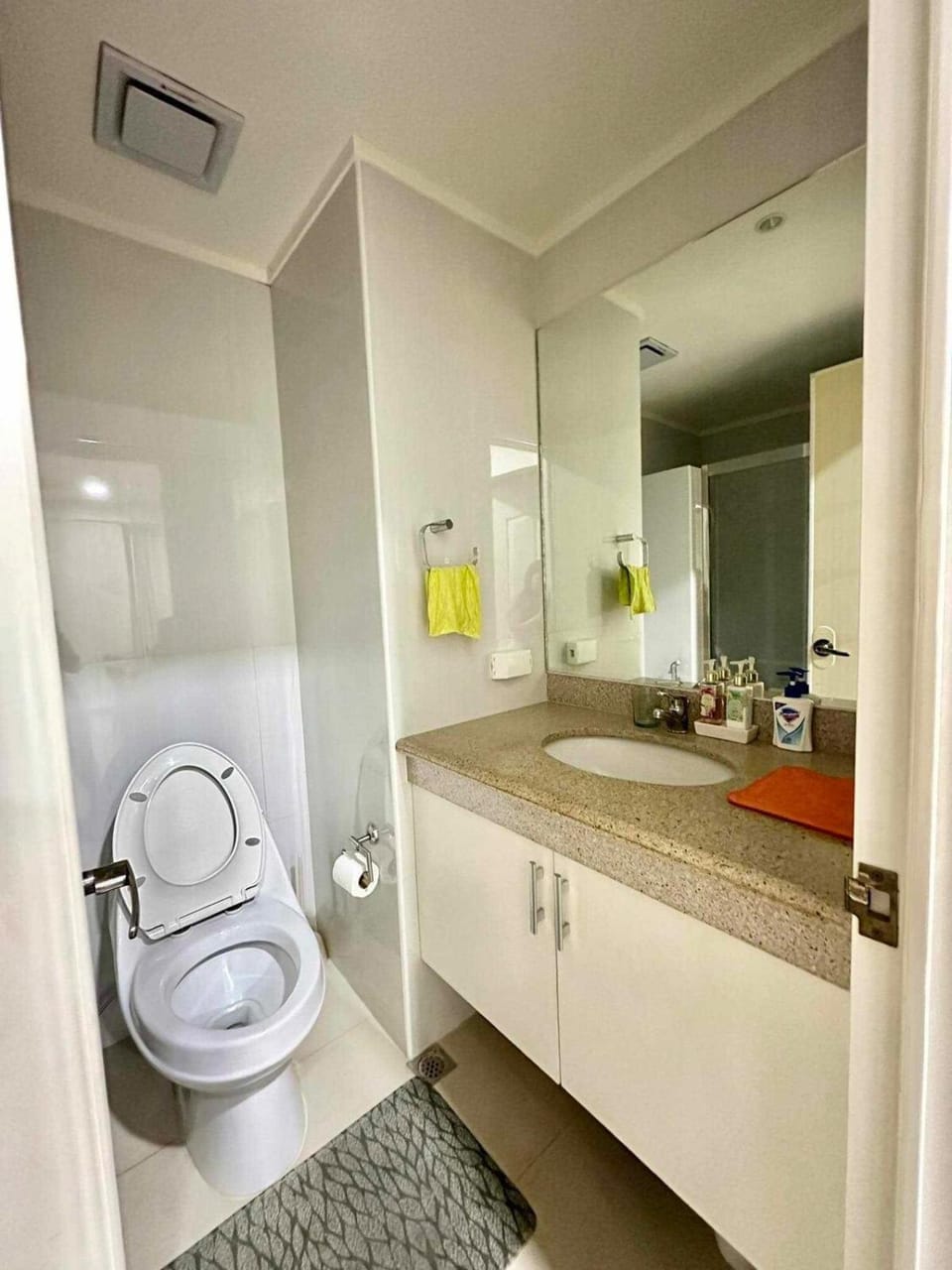 2BR Fully furnished Cozy and Spacious Condominium Apartment in Davao City
