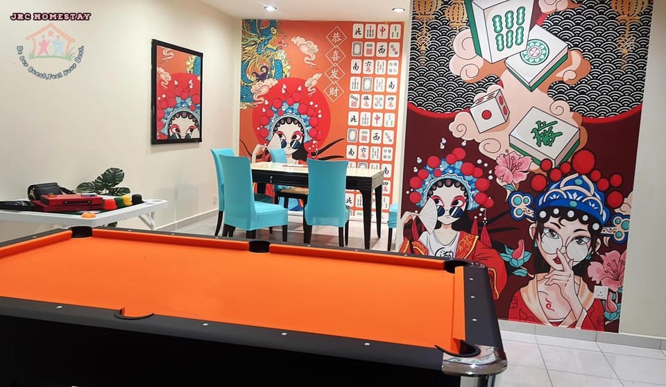 S73 mini theatre pool table 14 pax House in Johor Bahru