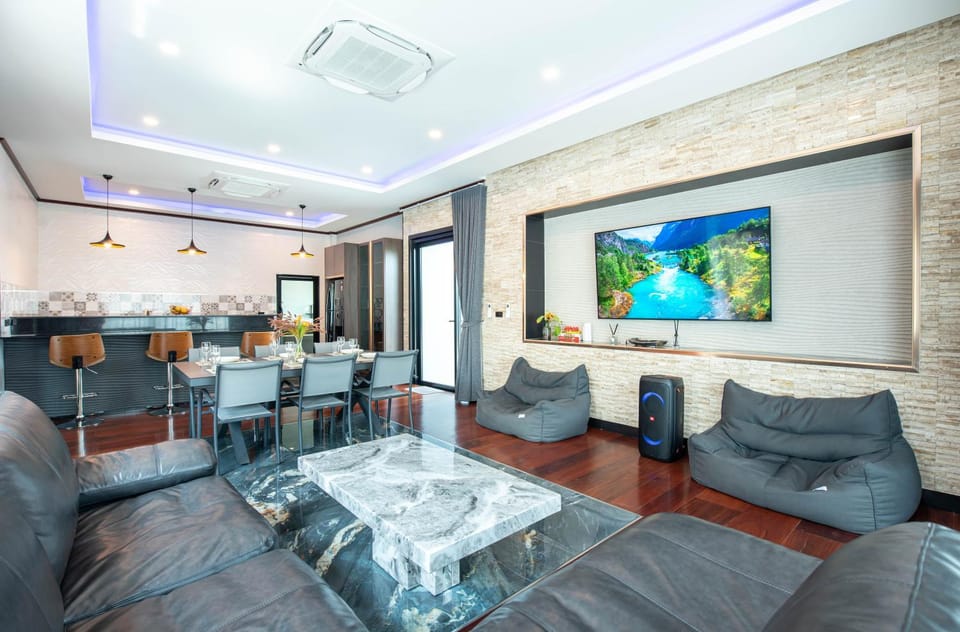 Crystal Bay Pool Villa Pattaya Villa in Pattaya City