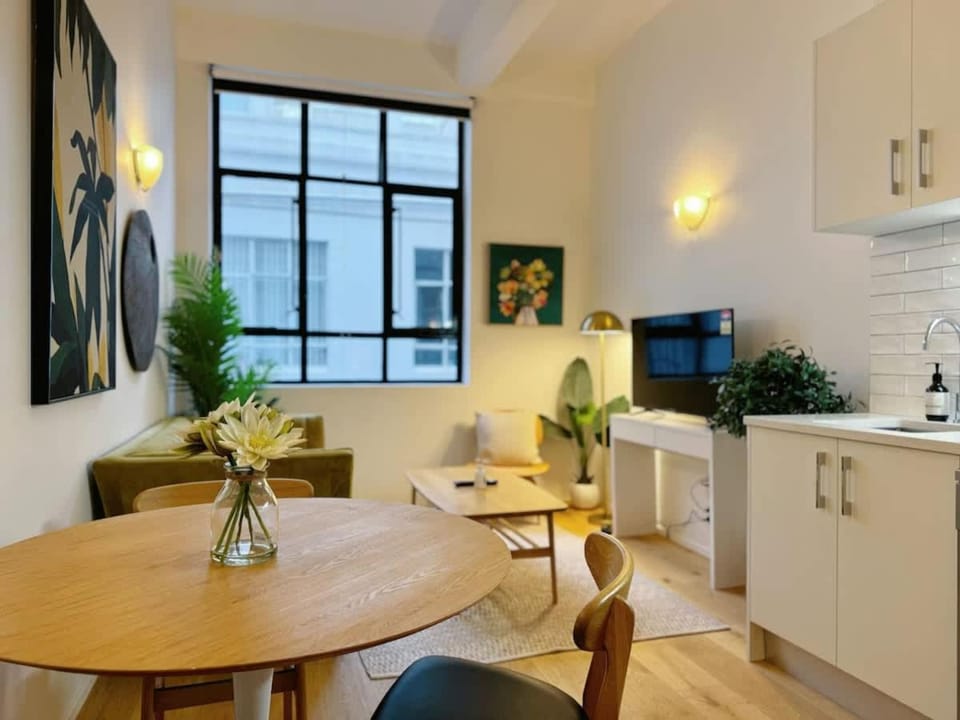 Delightful Encounter - 1B Apt on Centre Queen Street Apartment in Auckland