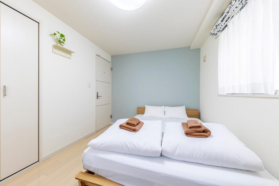 Bed, Photo of the whole room, Bedroom, towels, wardrobe