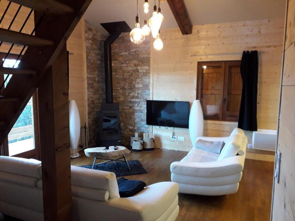 Communal lounge/ TV room, TV and multimedia, Living room