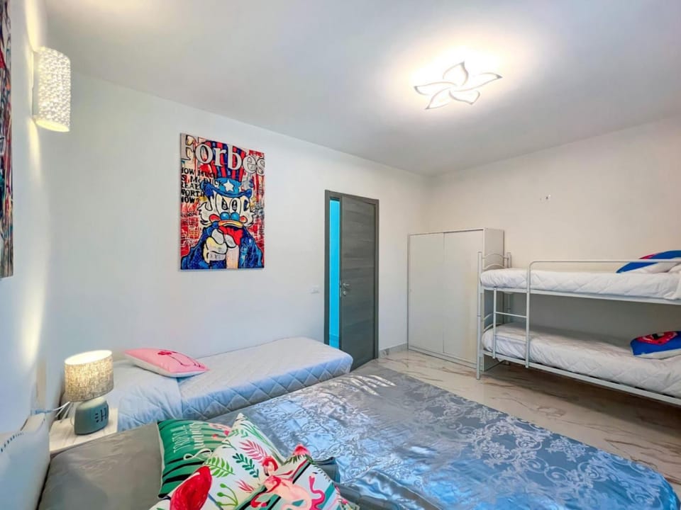 Bed, Decorative detail, Bedroom