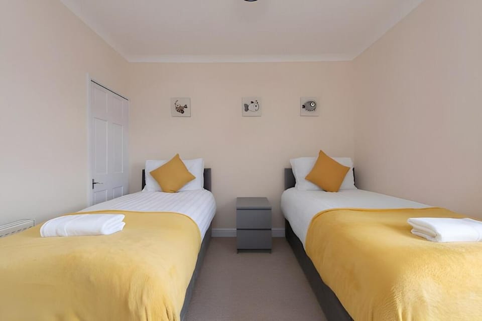 Lovely 2 Bed Room House in Grays Apartment in Grays