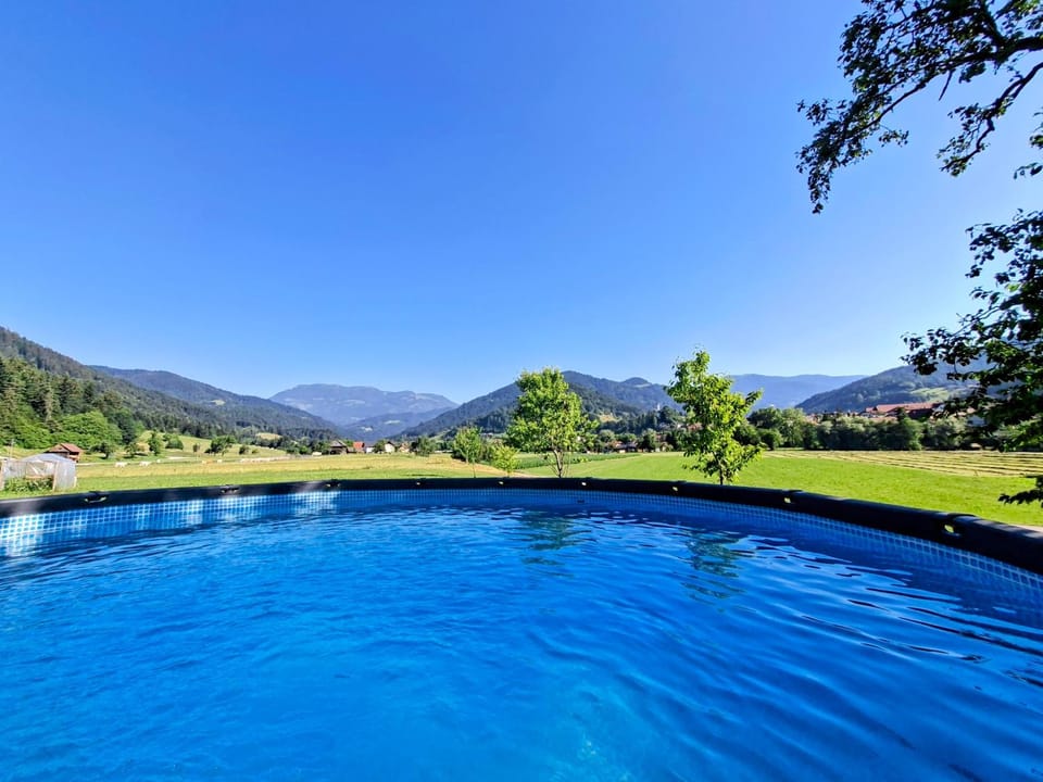 Mountain view, Pool view, Swimming pool