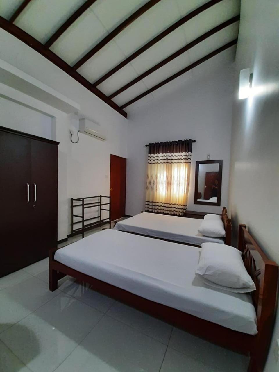 Bed, Photo of the whole room, Bedroom, air conditioner