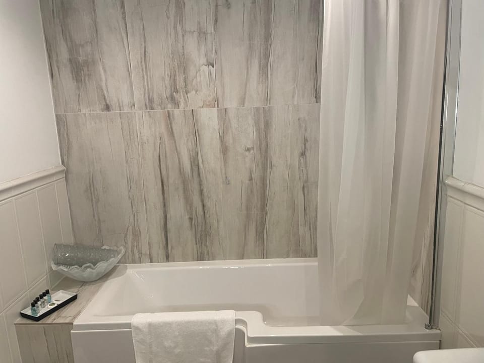 The Swan Motel, Gillingham Hotel in Beccles