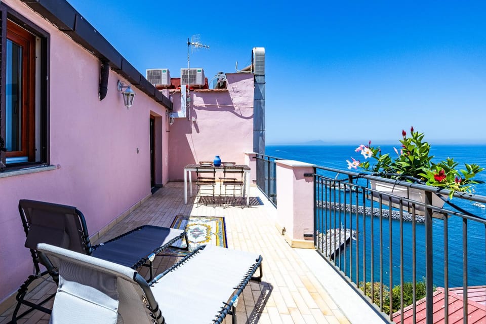 View (from property/room), View (from property/room), Balcony/Terrace, Balcony/Terrace, Dining area, Lunch