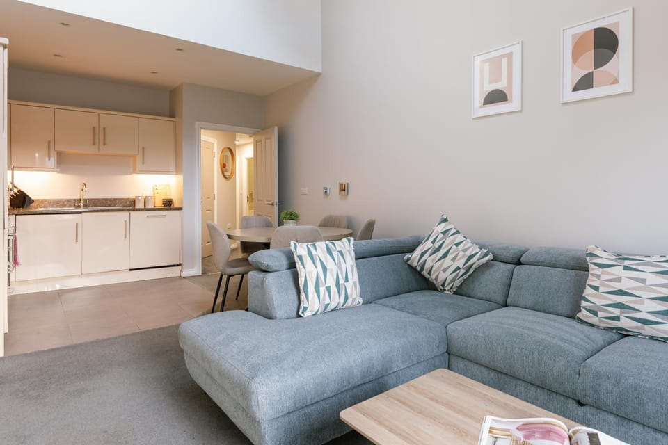 Kitchen or kitchenette, Living room, Dining area