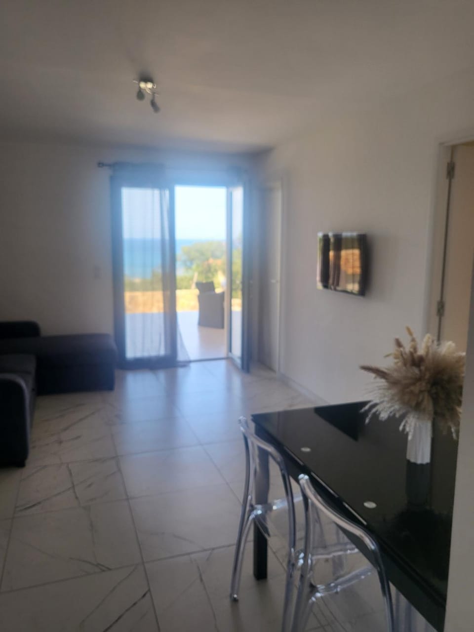 Solenzara T2 rez de villa, vue mer, proximité plage et village Apartment in Sari-Solenzara