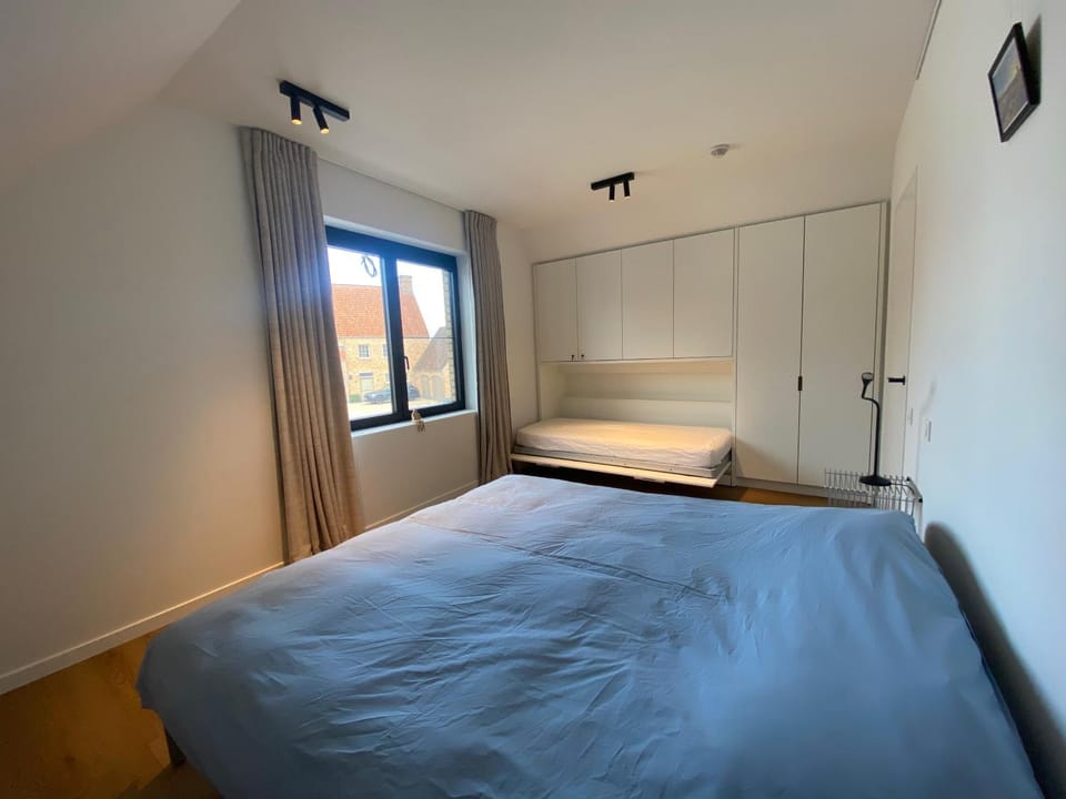 Bed, Bedroom, wardrobe