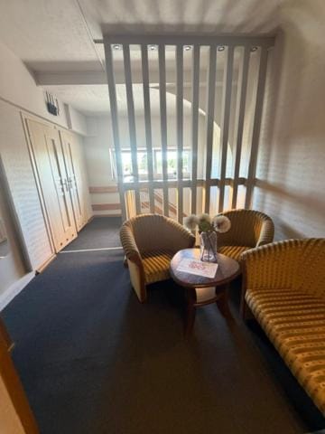 Property building, Seating area