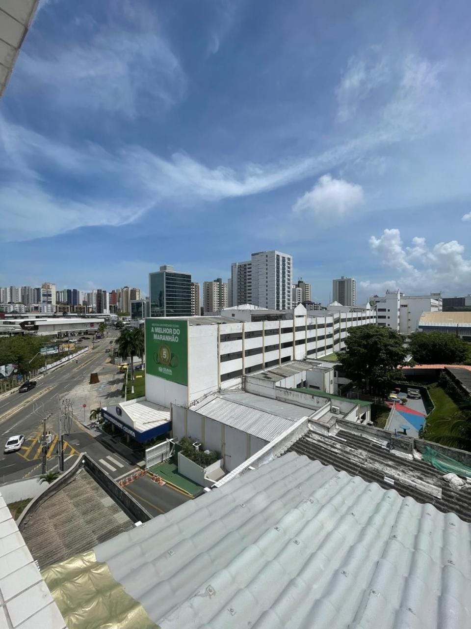Property building, Day, Neighbourhood, City view