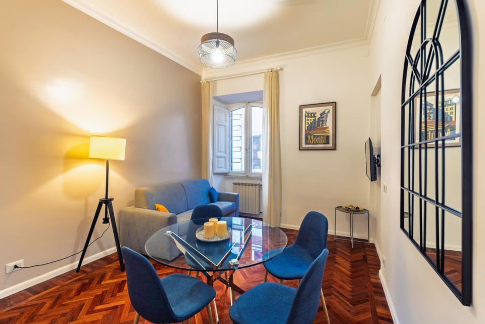 Seating area, Dining area