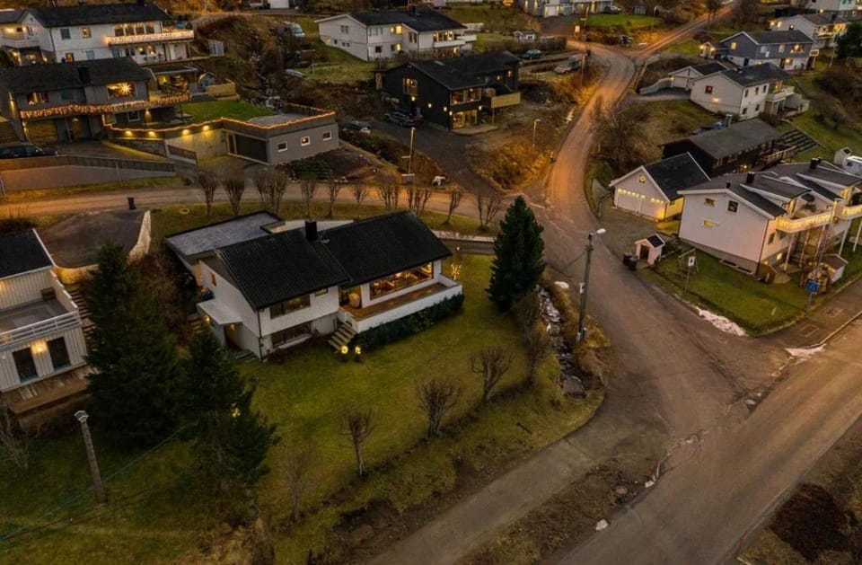 Villa with 4 sleeping 10 min from centr Villa in Troms Og Finnmark