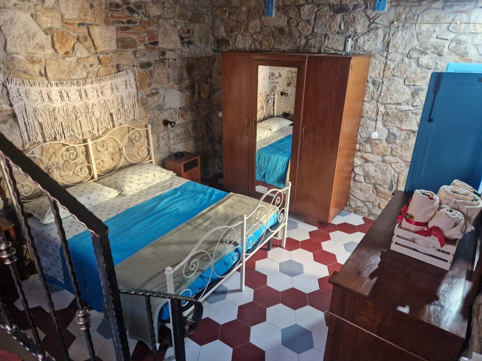 View (from property/room), Decorative detail, Bedroom