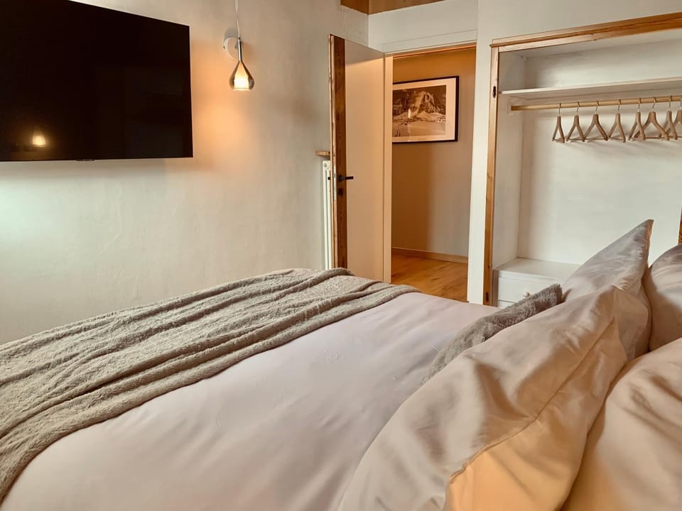 TV and multimedia, Bedroom