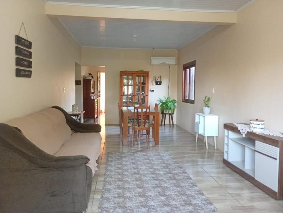pousada familiar 200m BR 290 House in Uruguay