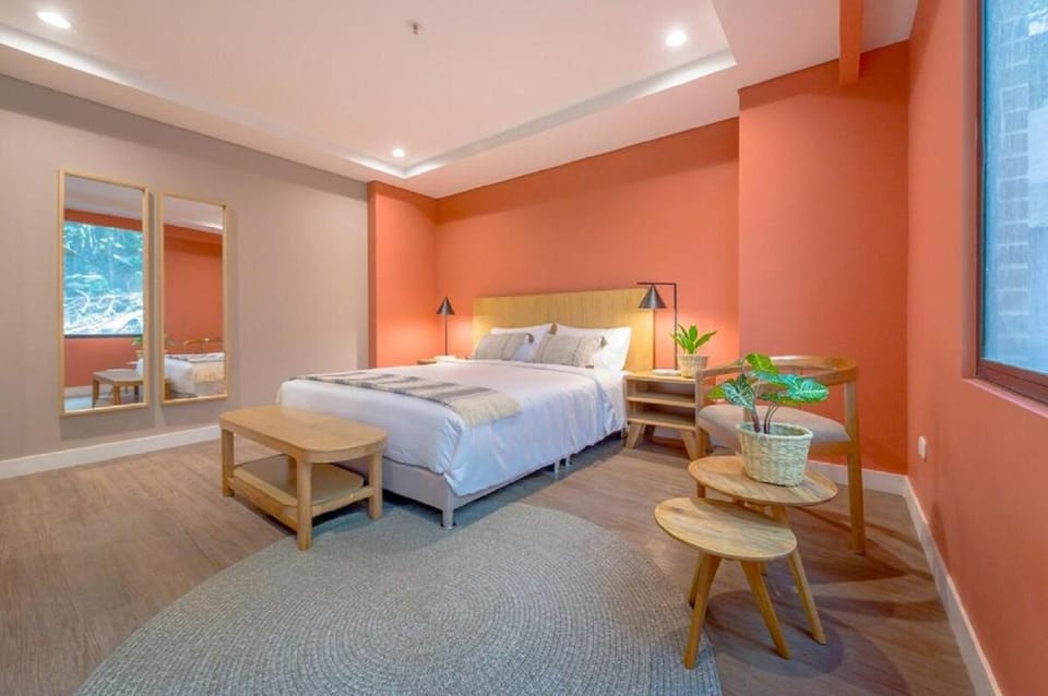 Bed, Photo of the whole room, Bedroom