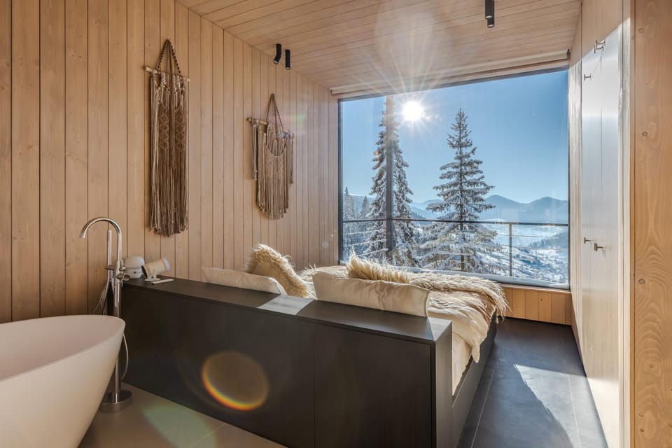 Bed, Natural landscape, Bathroom, View (from property/room), View (from property/room), Photo of the whole room, Bedroom, Mountain view