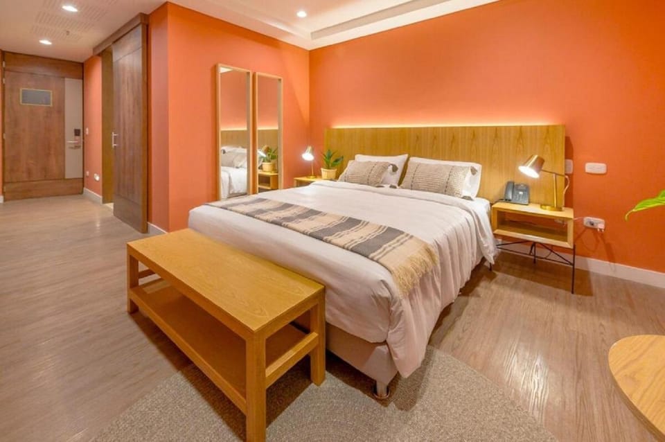 Bed, Photo of the whole room, Bedroom