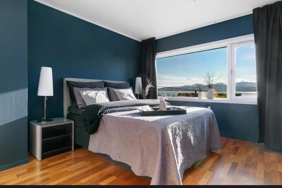 Villa with 4 bedrooms Villa in Troms Og Finnmark