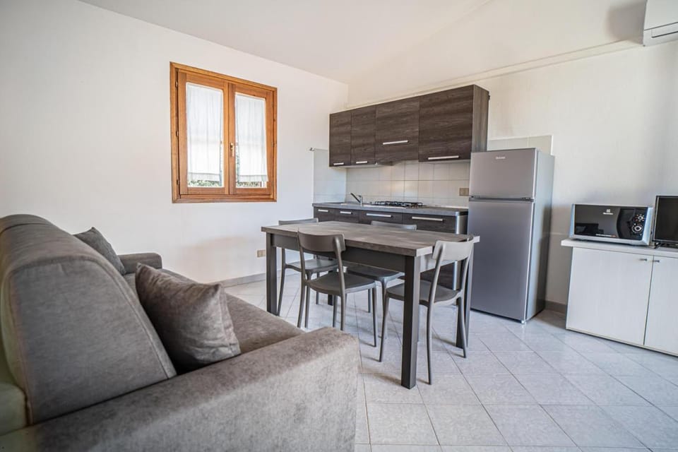 Kitchen or kitchenette, Living room, Dining area, stove