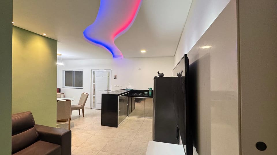 TV and multimedia, Kitchen or kitchenette, Living room