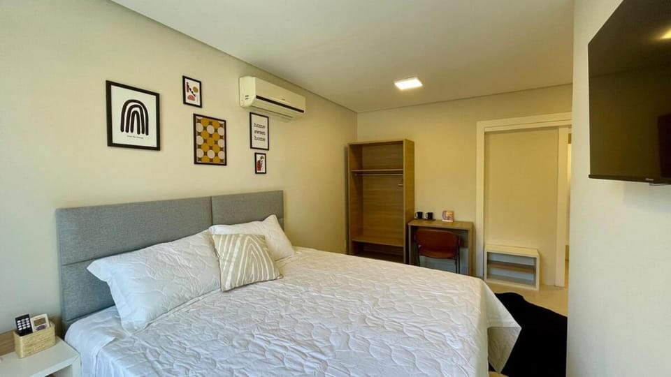 Nô Centro Suítes 2 - Apto moderno com cozinha compartilhada Apartment in Florianopolis