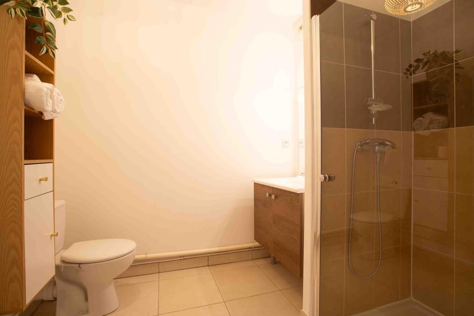 Toilet, Bathroom