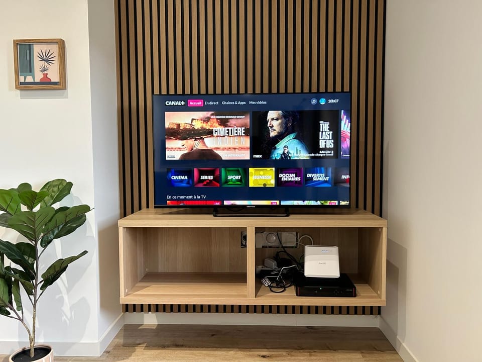 TV and multimedia, Evening entertainment