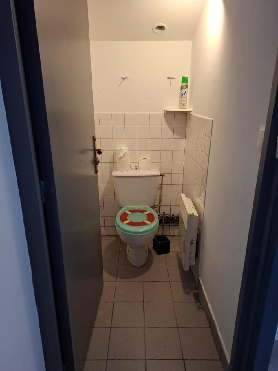 Toilet