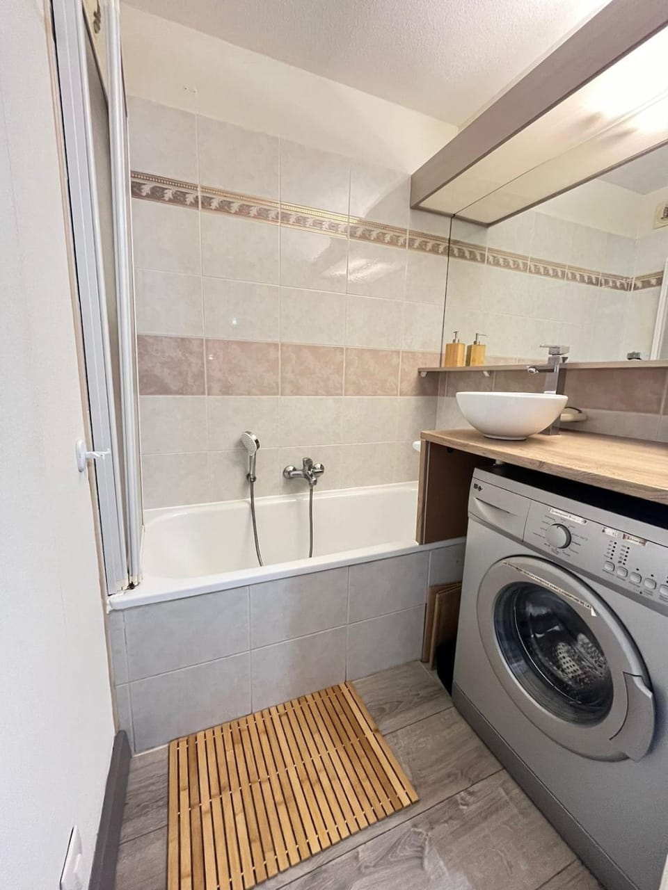 Appartement fréjus avec piscine - plage - parking Apartment in Fréjus
