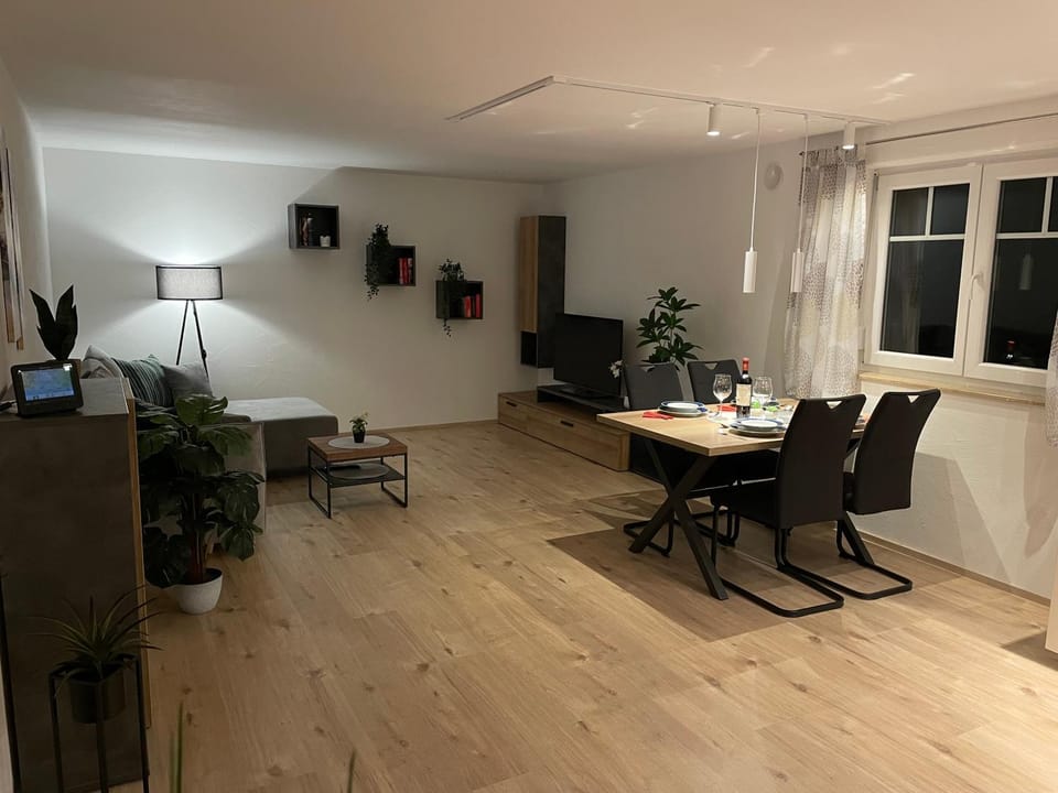 Living room, Seating area, Dining area
