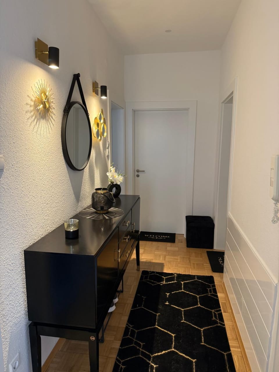 Mia Ein Zimmer für 2 Personen in eine WG Apartment in Oberhausen