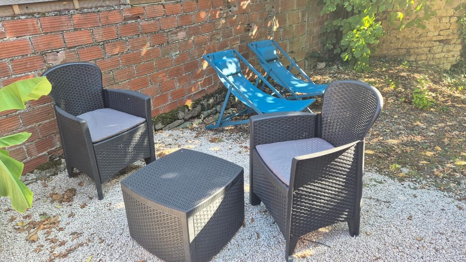 Garden, sunbed