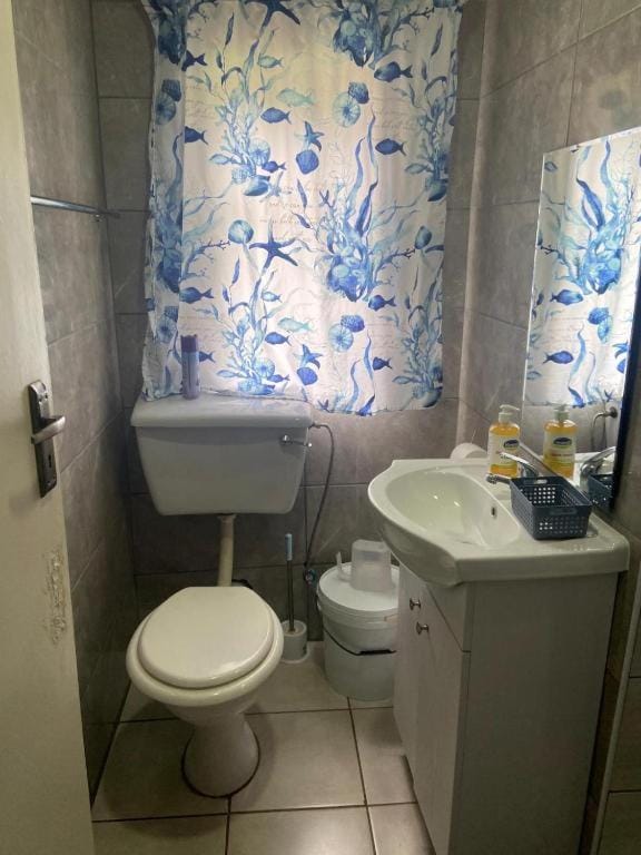 Bennyz Guest House Bed and Breakfast in Pretoria