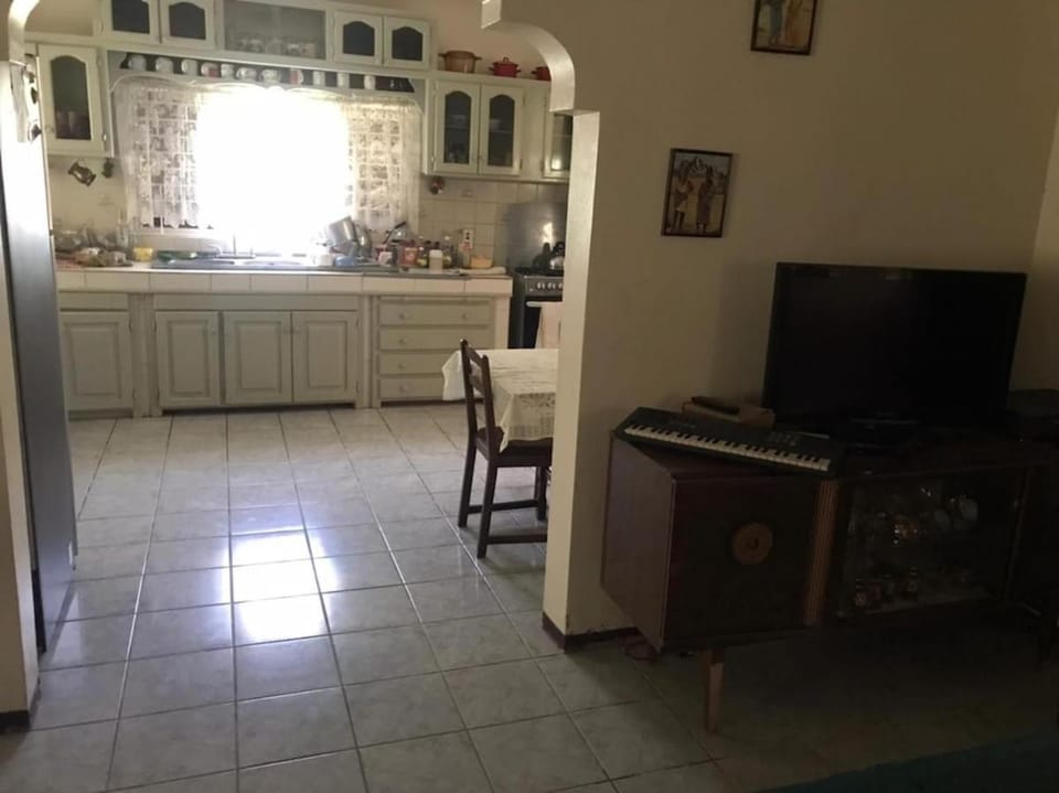 Miss Joyce's Place Apartment in Runaway Bay