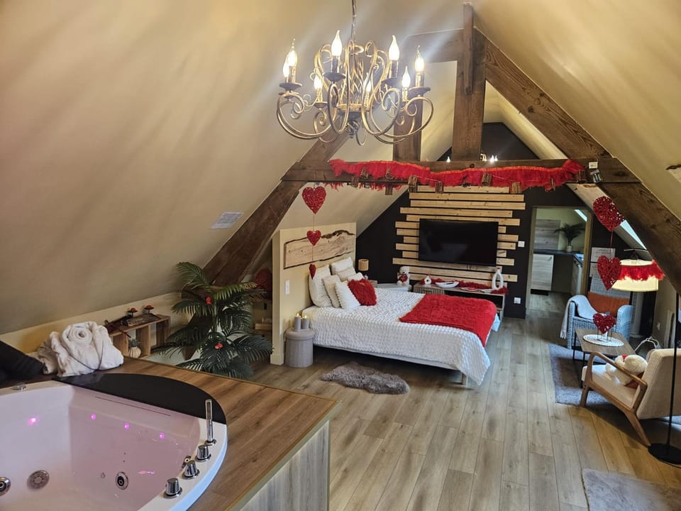 Bed, Spa and wellness centre/facilities, Photo of the whole room, Bedroom