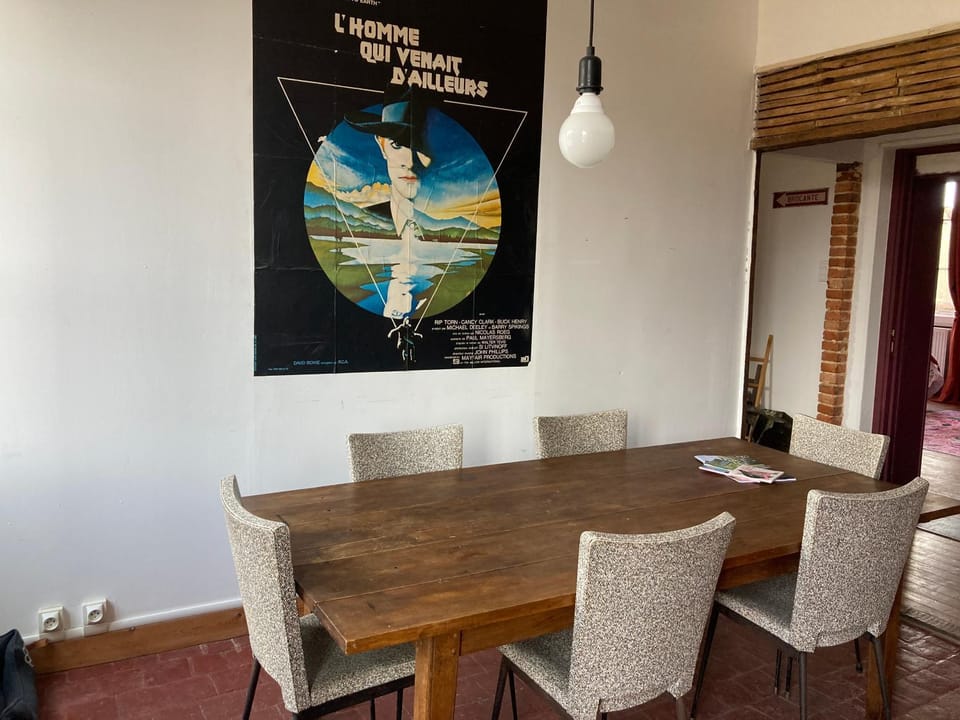 Restaurant/places to eat, Dining area