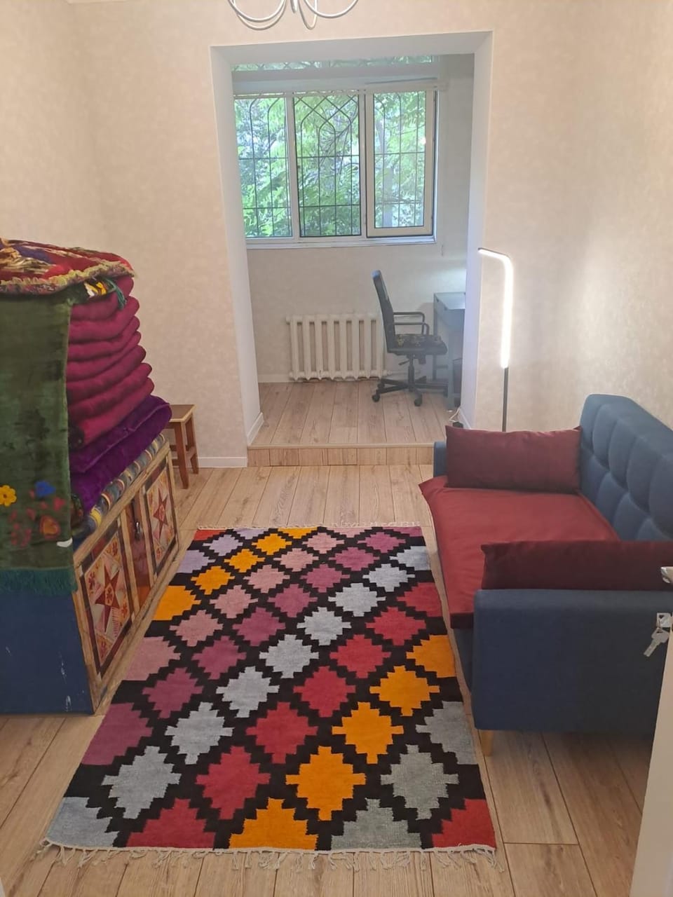 Seating area, internet