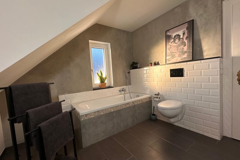 Toilet, Bathroom, Bath