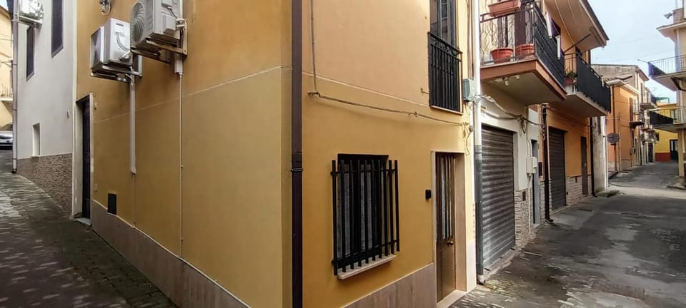 Casa il cortile House in Sicily