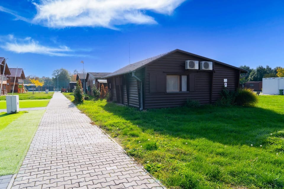 Property building, Neighbourhood