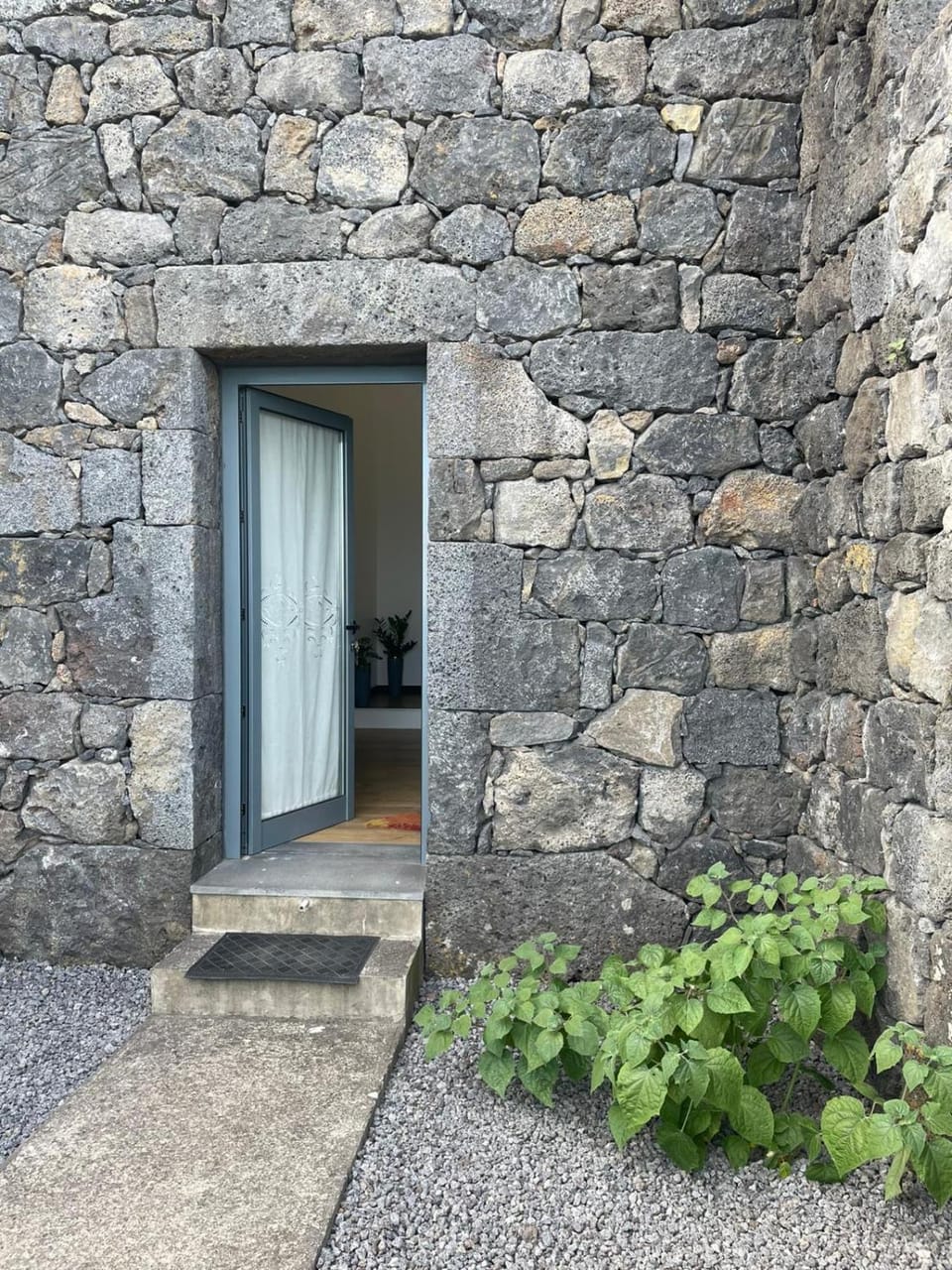 Facade/entrance, Day
