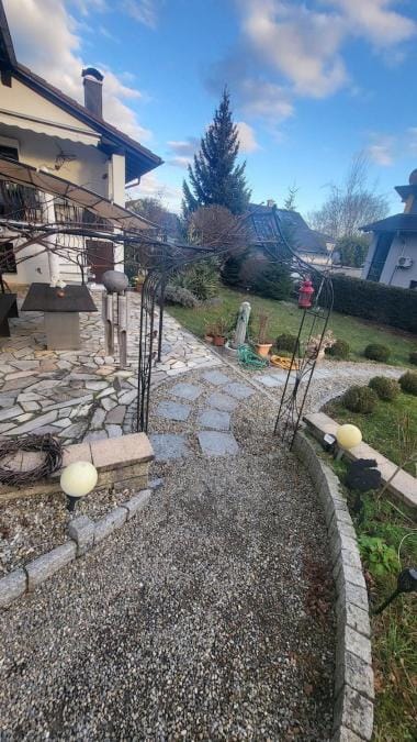 Whole Apartment Marechal near zurich airport free Parking Wifi Apartment in Schaffhausen, Switzerland
