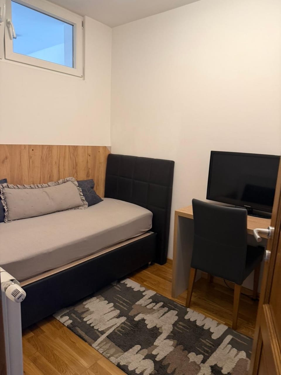 Bulevar apartman sa parking mjestom Apartment in Sarajevo