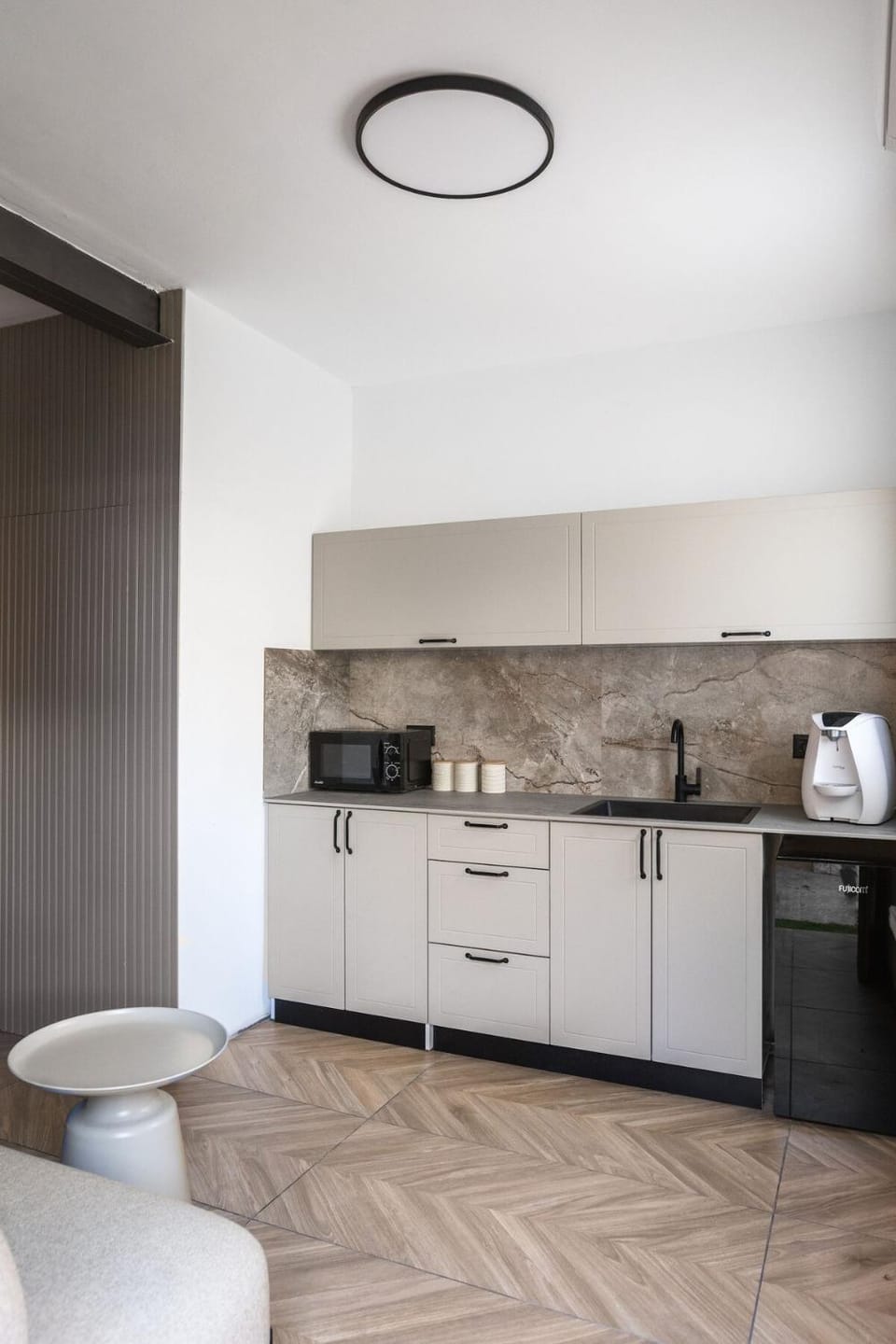 מיני גן עדן עם גקוזי יש מקלט ליד Apartment in Haifa